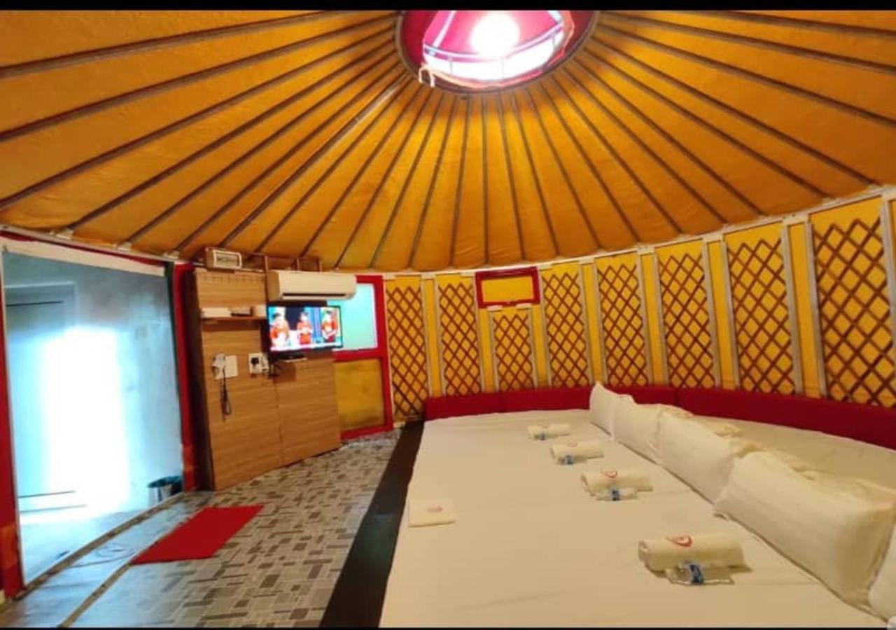 Rick Resort Teluk Intan Exterior foto