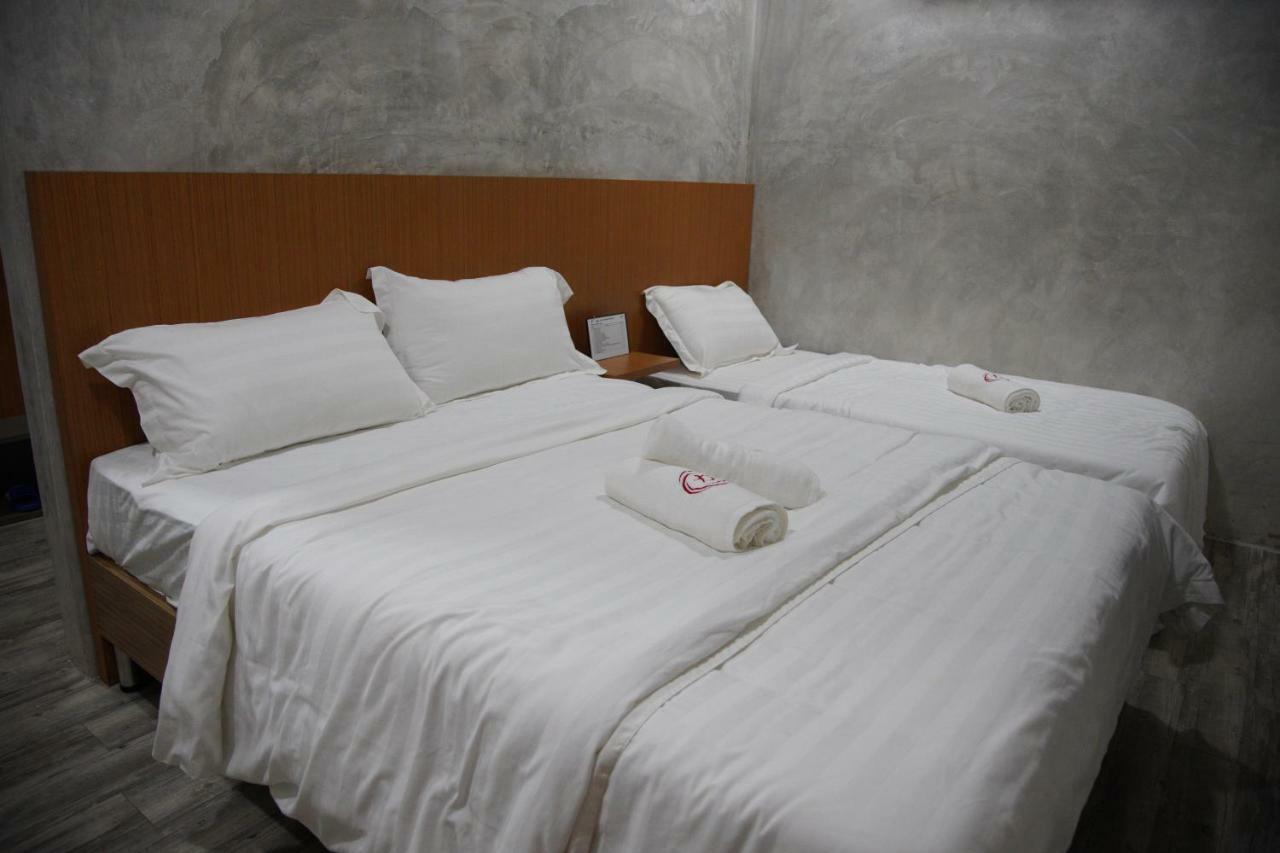 Rick Resort Teluk Intan Exterior foto